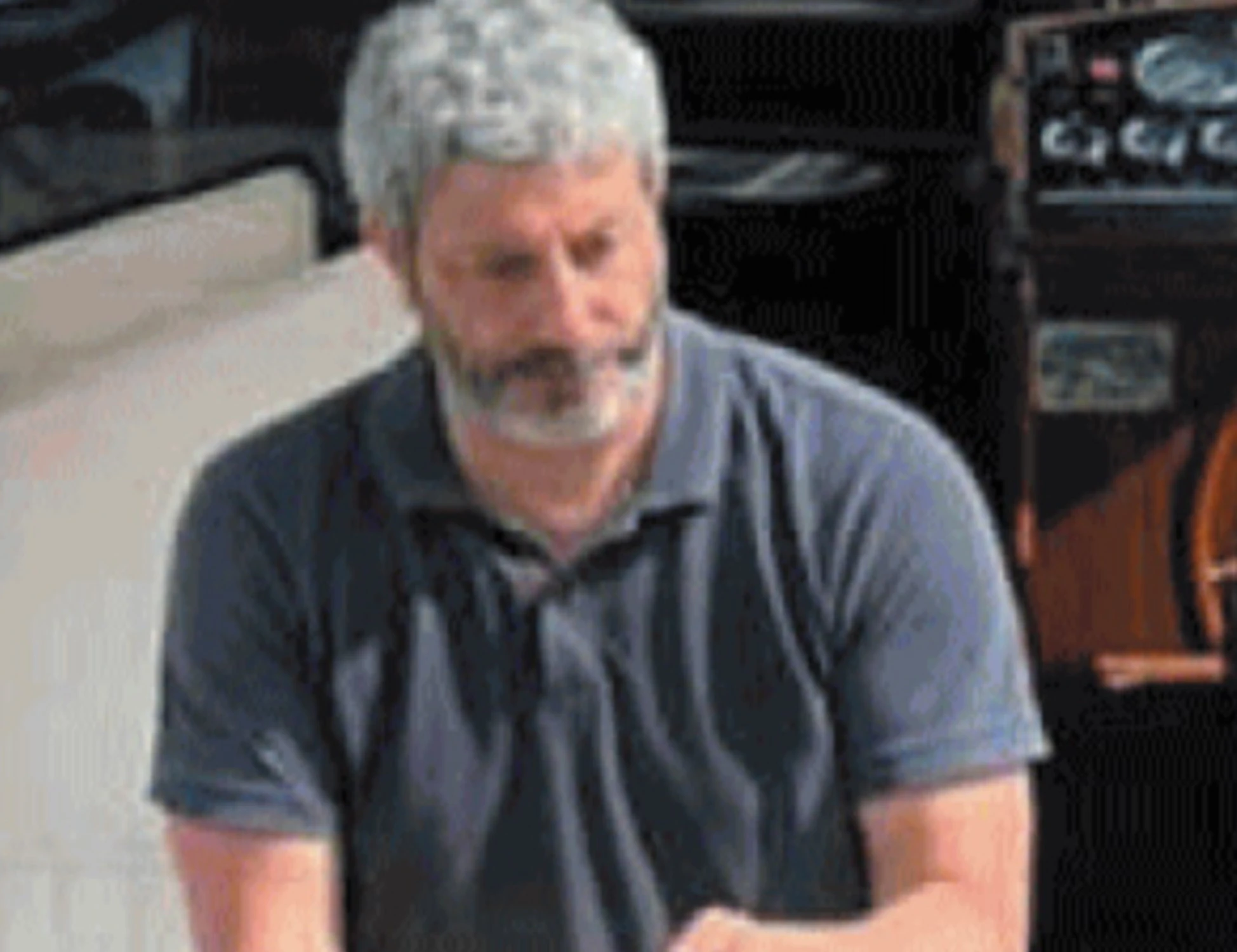 Fico si difende: "La mia barca è regolare"