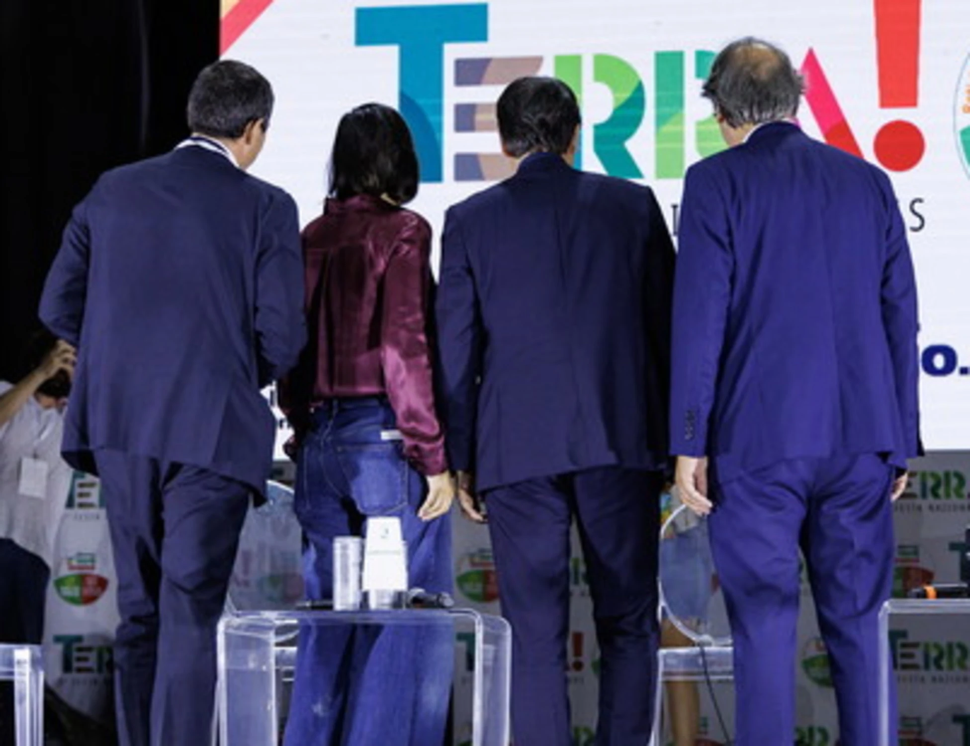 Italia sotto attacco, la sinistra diserta