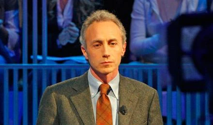 Marco fa pretattica"Silvio? Non lo conosco,Una puntata come altre"