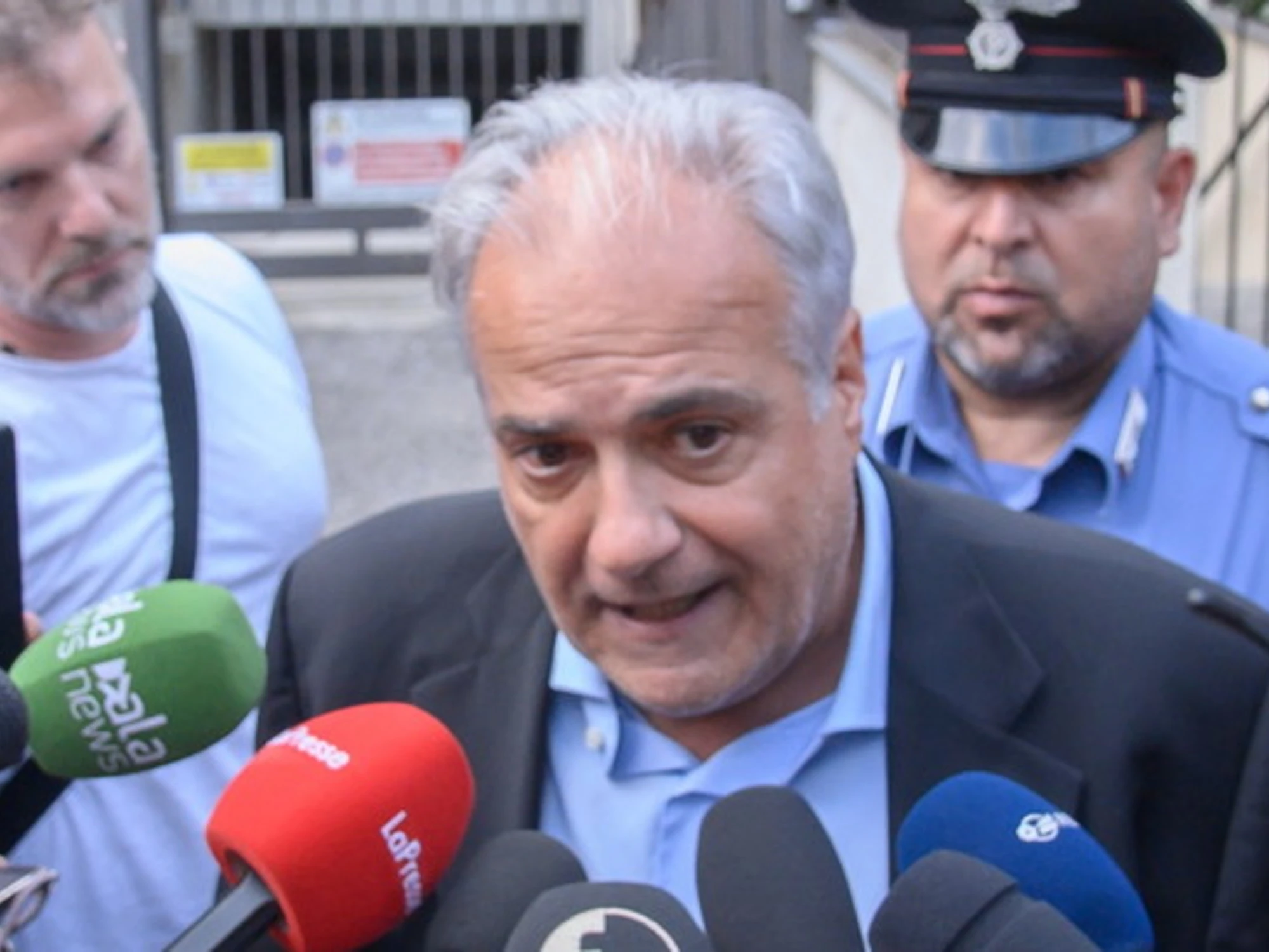 Ilaria Salis, il padre evoca piazzale Loreto: sfida totale all'Ungheria