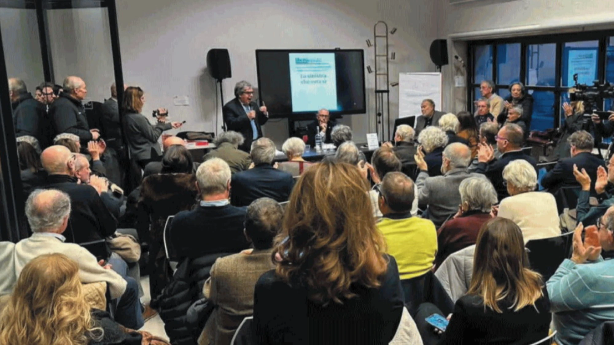 Referendum, la sinistra per il "Sì" fa il pienone