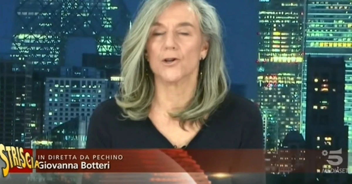Striscia la Notizia, cannonata a Giovanna Botteri: "Avete notato che...". Clamoroso, settimana dopo settimana