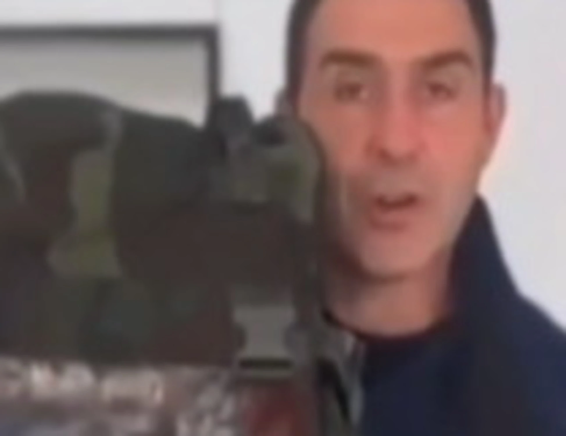 Dritto e Rovescio, Vannacci e lo schiaffo alla Ue: cosa spunta dallo zaino