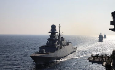 Flotilla, salpa anche la Alpino. Crosetto: "In acque israeliane non possiamo garantire sicurezza"