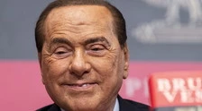 Silvio Berlusconi, il sondaggio: niente fiducia nel governo né nell'opposizione. In politica regna il caos