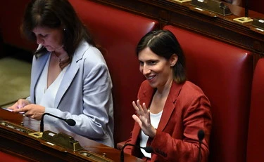 Delmastro, Elly Schlein si copre di ridicolo: "Non nominate piÃ¹ Borsellino"