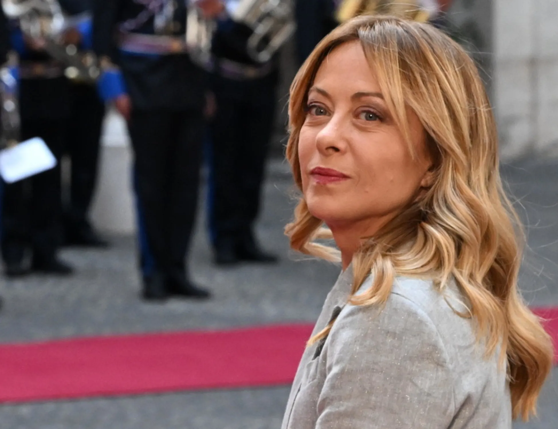 Leggi l'articolo: "A posto": Giorgia Meloni umilia Elly Schlein con sole due parole