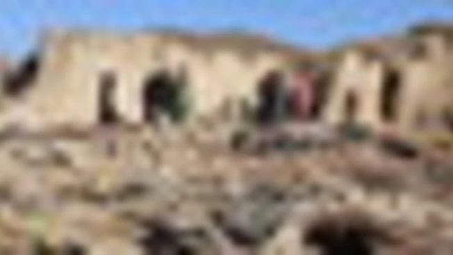 Afghanistan, le case distrutte dopo i raid aerei pakistani