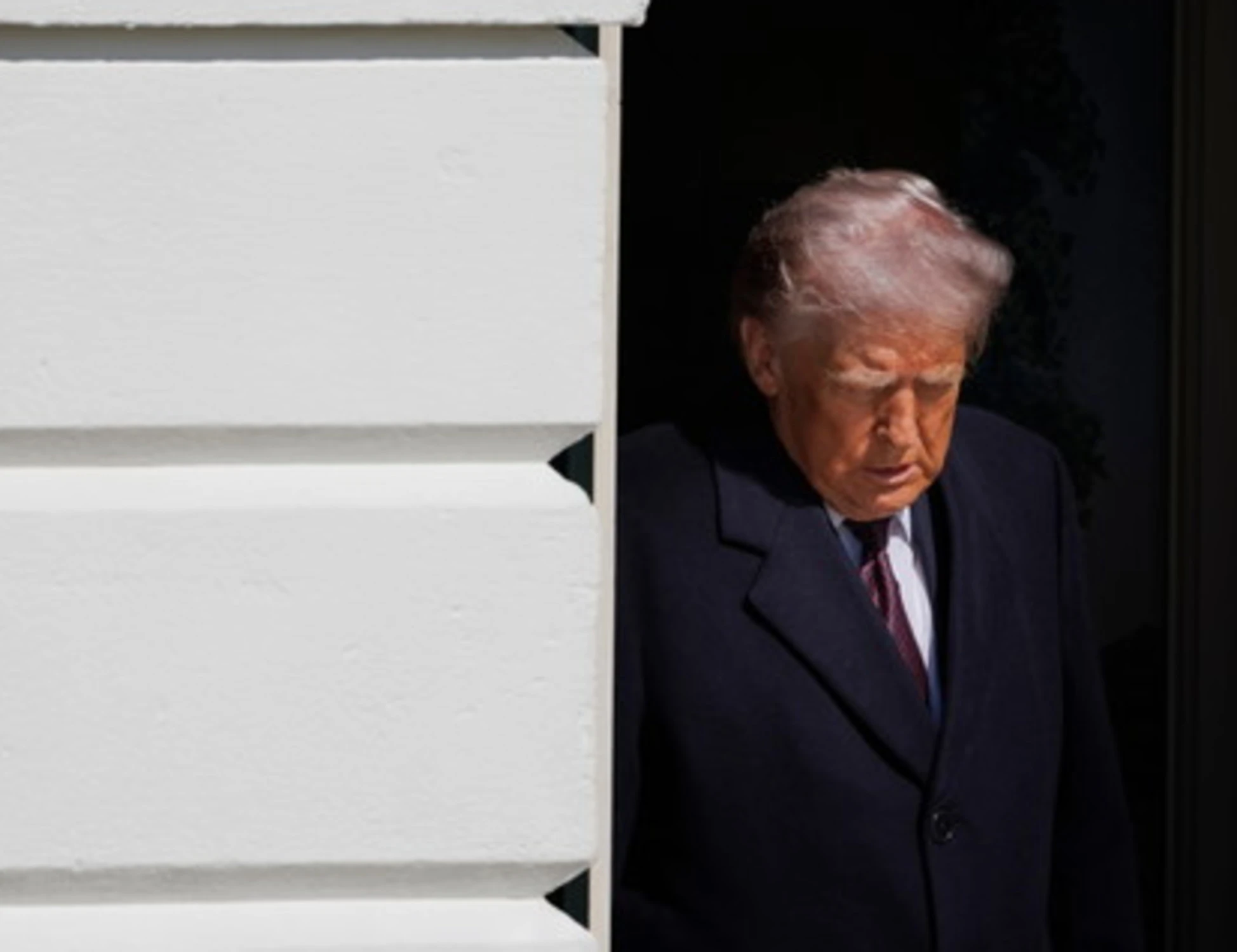 Iran, è guerra. Le ultime parole di Trump: "A volte la forza serve, ma..."