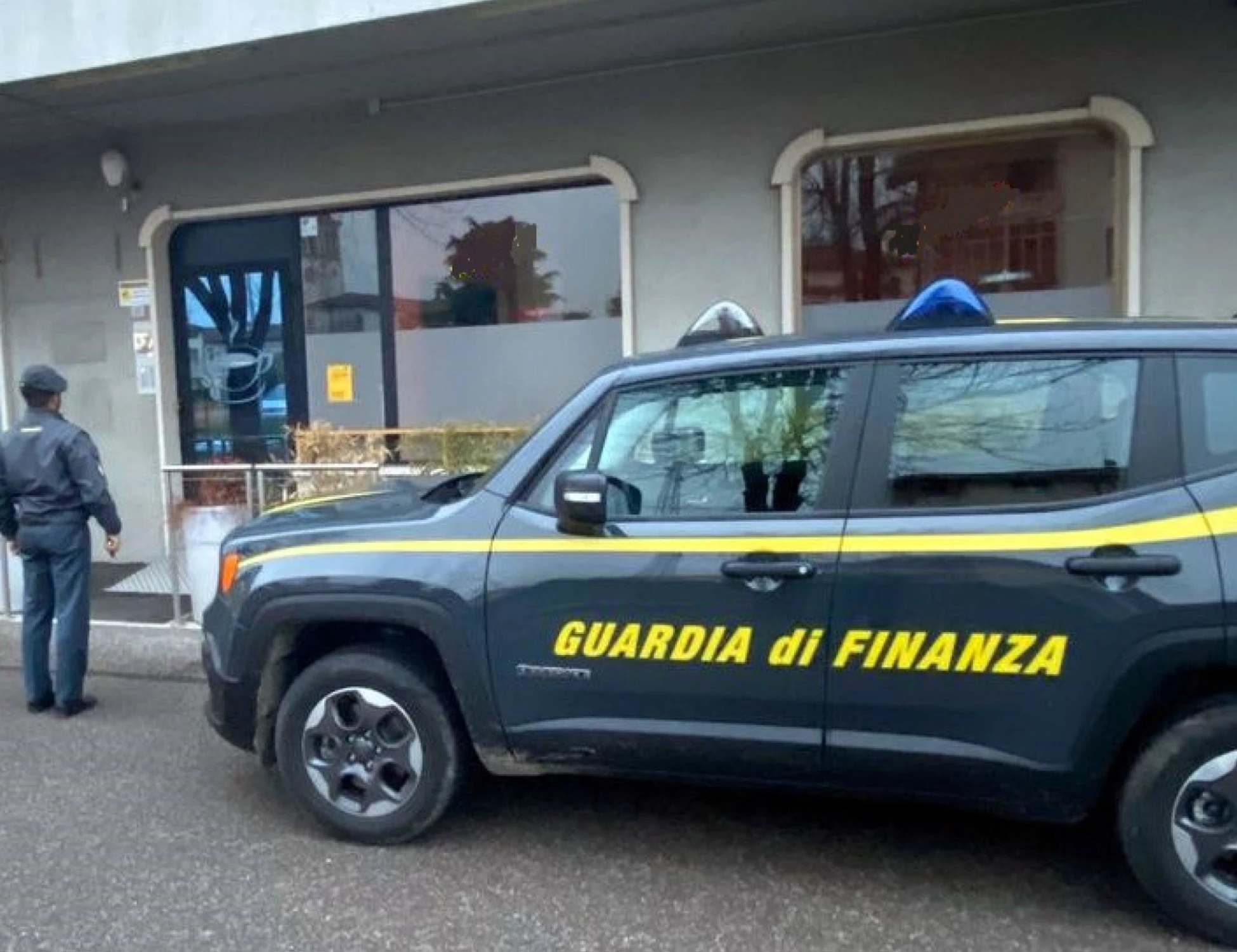 Reddito di cittadinanza, maxi-truffa a Bari: ecco chi lo incassava