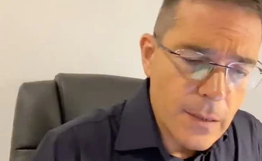 https://media.liberoquotidiano.it/SRp5HTqXaitr5CCSgFNyn3H3xxa9cN18I6FTmem_8ZI/width:800/quality:90/aW1hZ2VzLzIwMjUvMDkvMjkvMDcyODI5MTg1LThhNzVkYTQ5LTk5NjMtNDMxNC1hNjNlLTY3OWRmNTBkMzBlYy5qcGc.webp