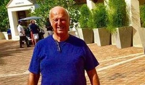 Domenica In, Mara Venier durante la pausa sorpresa così: crisi psichedelica, ma cosa sta facendo?