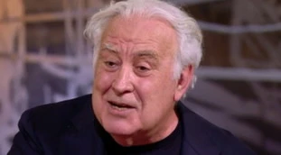 Michele Santoro, inversione a U: "Berlusconi è storia, gli altri..."