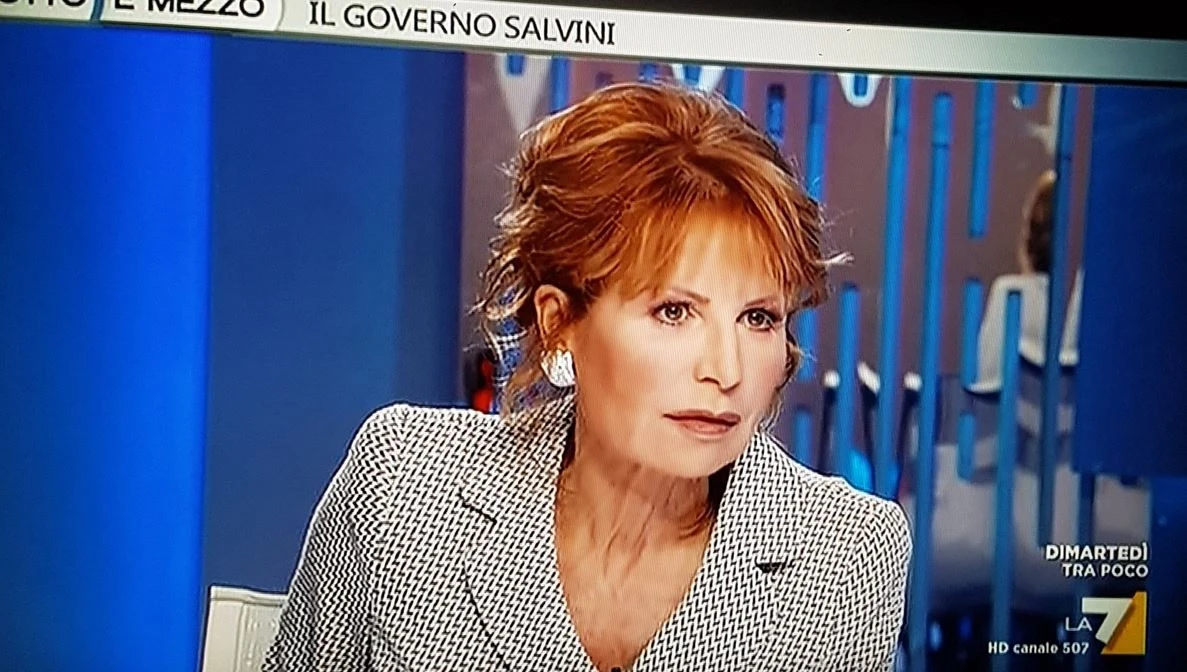 Lilli Gruber e Matteo Salvini, lo scandalo dei numeri sballati sugli immigrati. Bechis: "In una trasmissione seria..."