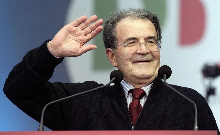 Prodi in Piazza Duomo: "Votiamo uniti"