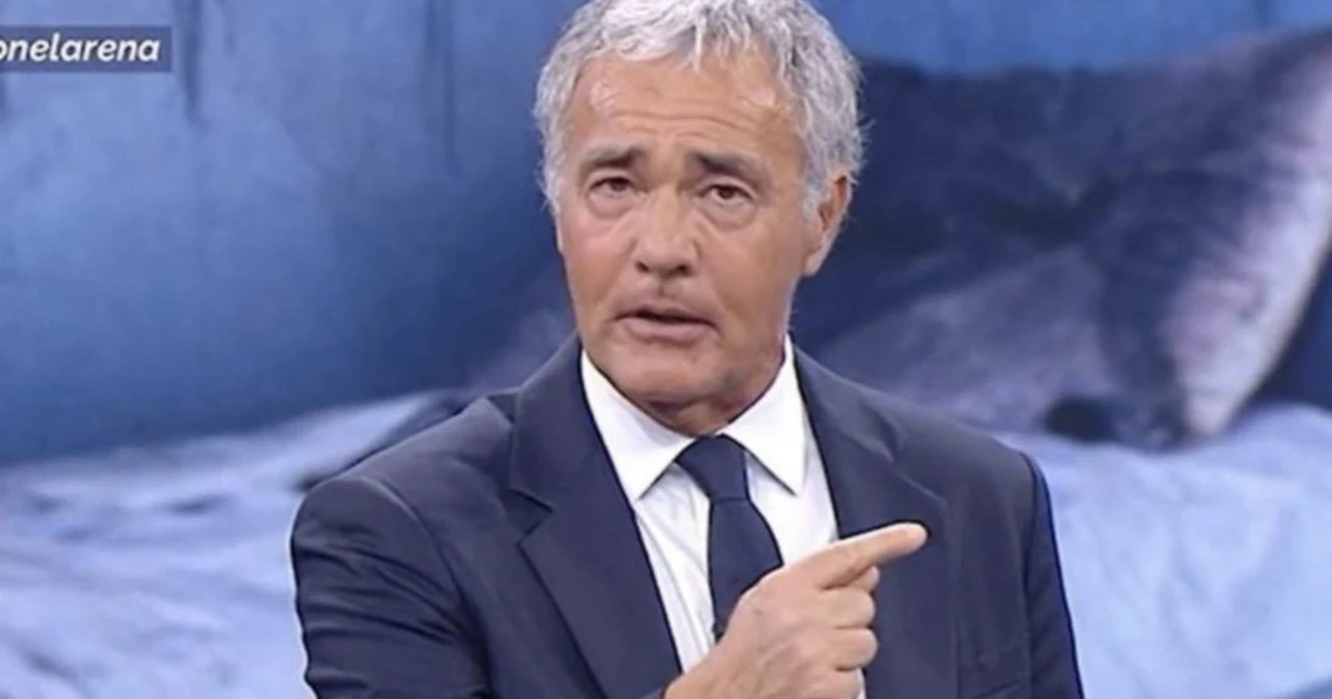 Massimo Giletti travolto da Antonio Padellaro: "Un tempo inquisitore, oggi..."