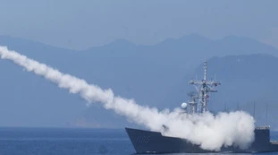 Taiwan, "guerra a un passo". La mossa di Biden che può scatenare l'inferno con la Cina