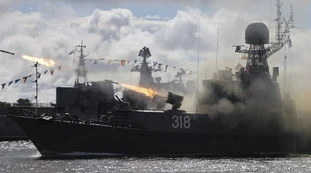 Ucraina, la soffiata dei servizi: "Si stanno preparando", guerra ribaltata