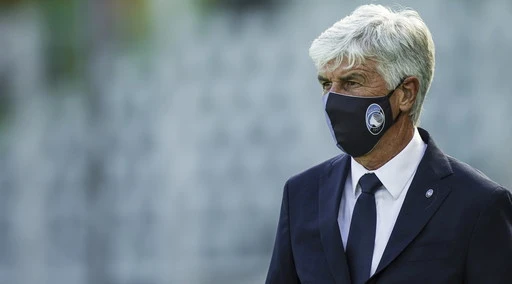 Atalanta, un positivo al coronavirus. Al Genoa i positivi salgono a 22: la Serie A è un focolaio, caos totale