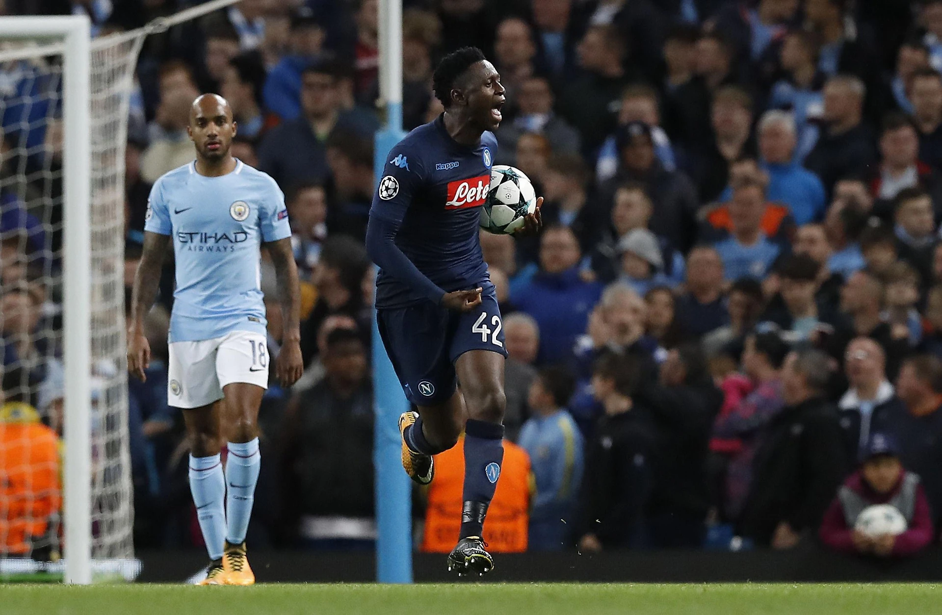 Champions, Napoli si sveglia tardi: contro il Manchester City finisce 2-1