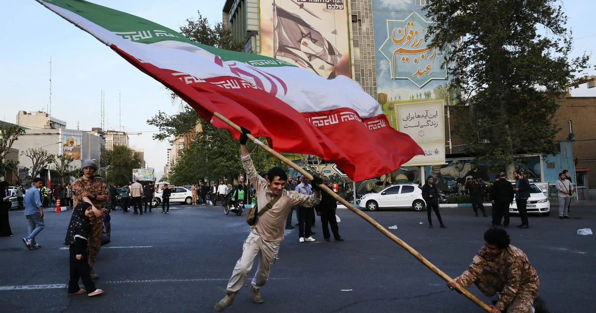 Iran, l'avvertimento a Netanyahu: "Pronti a usare un'arma mai utilizzata prima"