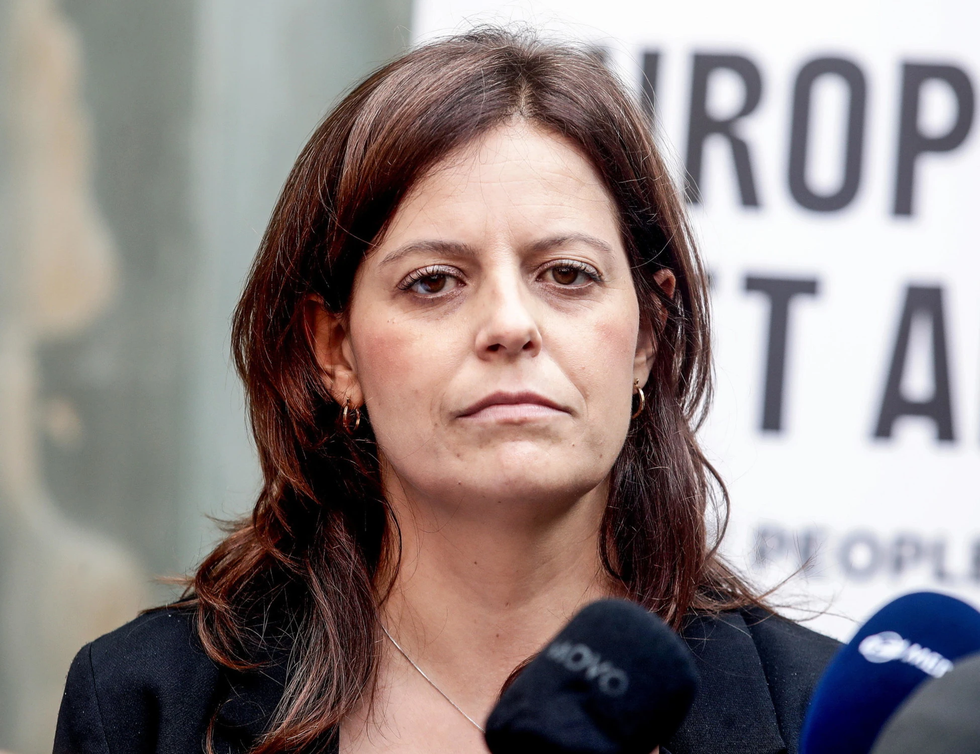 Salis fa la vittima con l’ex staff: "Volevano distruggermi"