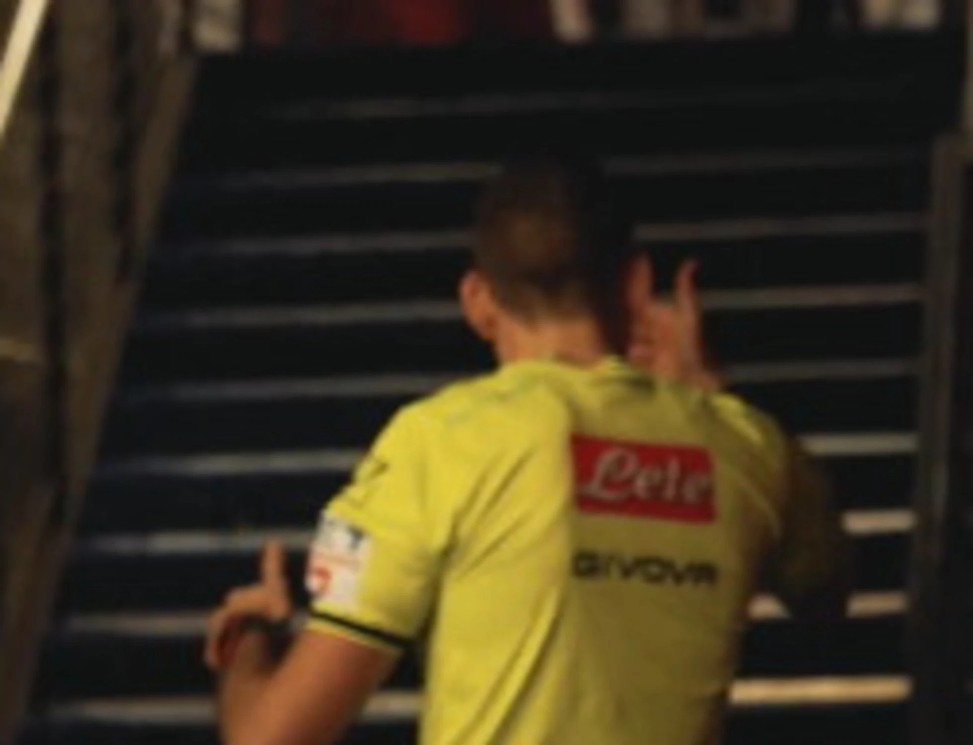 Maignan e l'arbitro, rissa nel tunnel prima di Roma-Milan: video clamoroso