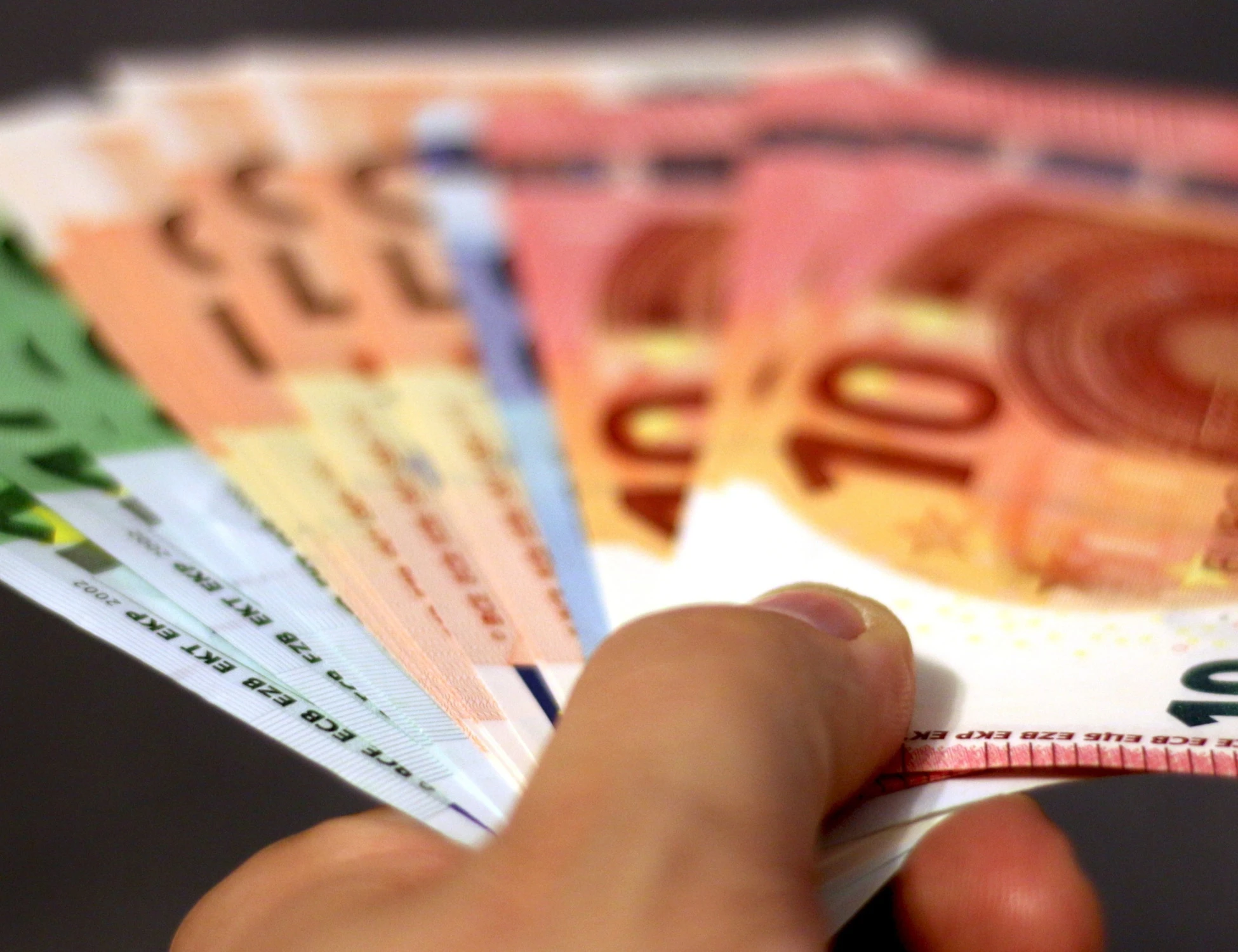 Fisco, 1.400 euro in più in busta paga: ecco per chi, come cambia lo stipendio