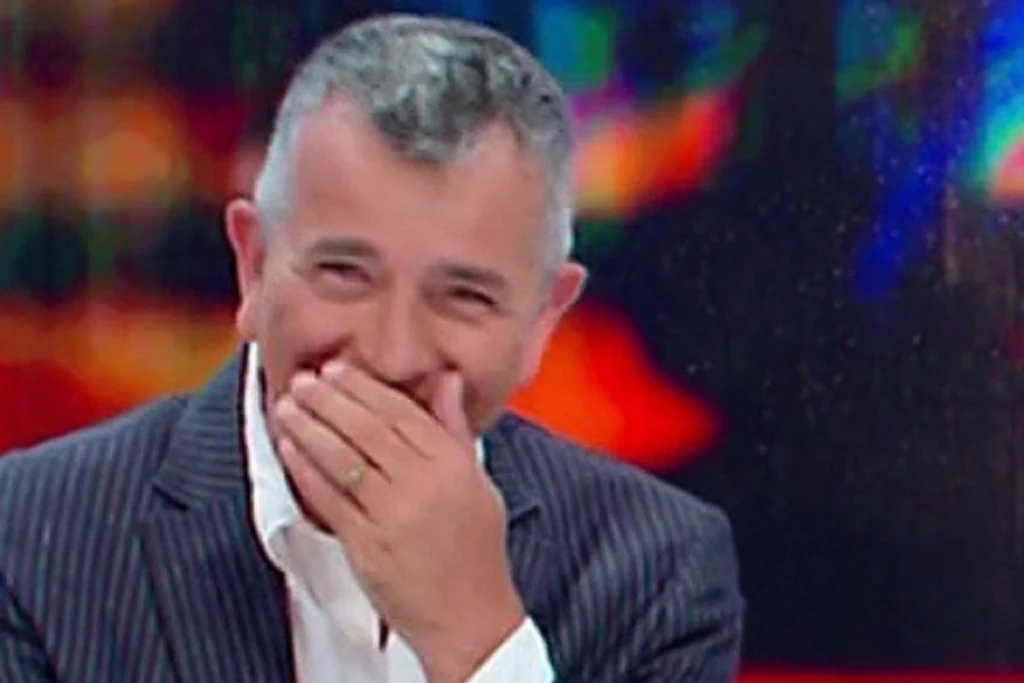 Giuseppe Brindisi contro Luca Telese: "I somari restano somari". E lui: "Quando torna Veronica poi..."