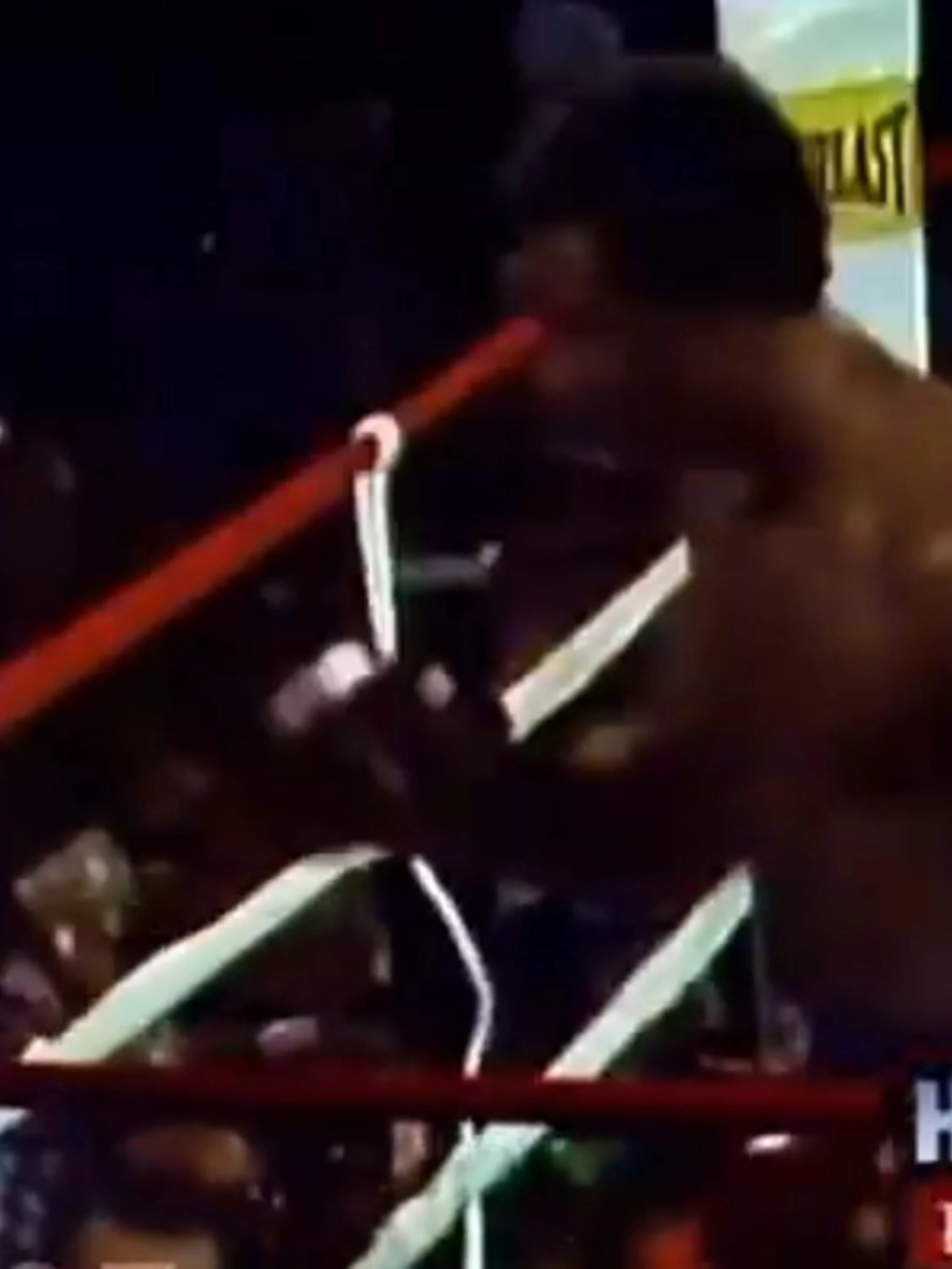 Addio a George Foreman, gigante della boxe: con Muhammad Alì il match più violento della storia