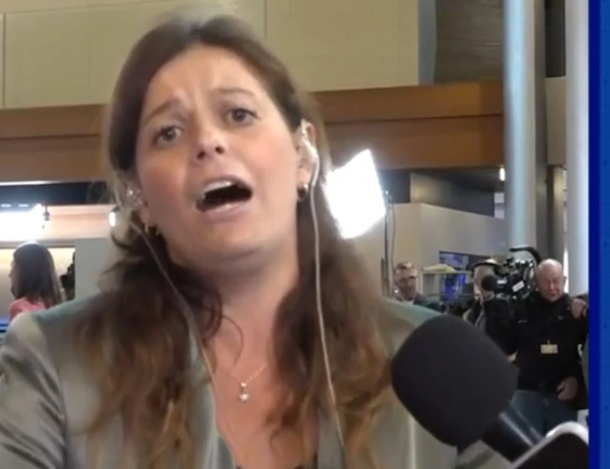 Ilaria Salis perde il controllo in diretta con Matilde Siracusano: "Ma chi è sta qua?"