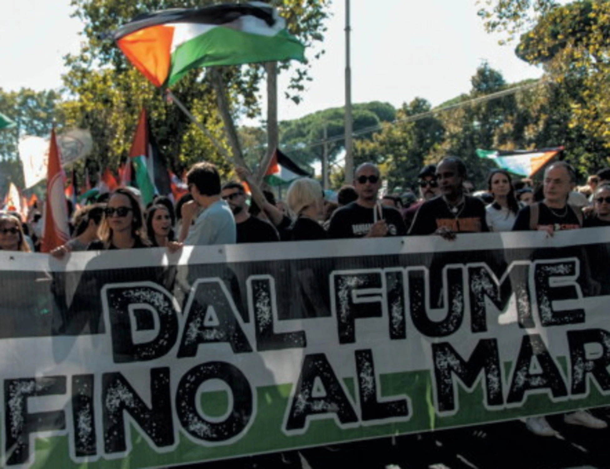 Giornalisti sfruttati e contratti fermi, ma per la Fnsi il problema è Israele