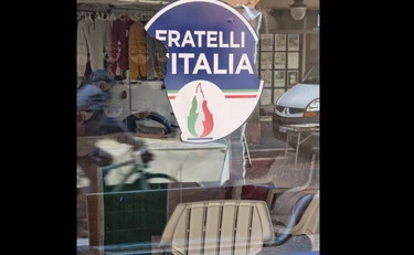 Fratelli d'Italia, vandalizzata la sede di Cascina: "Ennesimo atto di violenza politica"