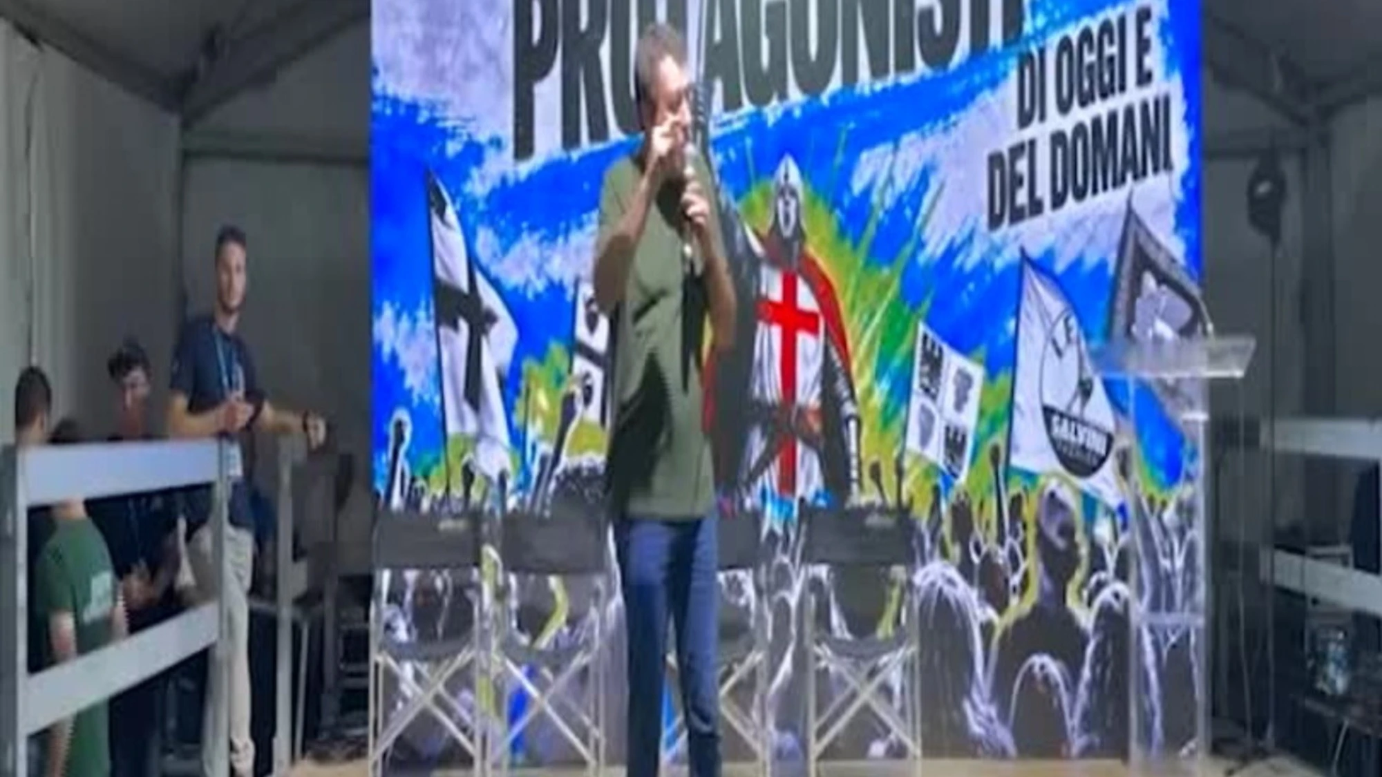 Pontida, Salvini: "Qui per Bossi, la forza della Lega non sono i singoli ma il nostro popolo"