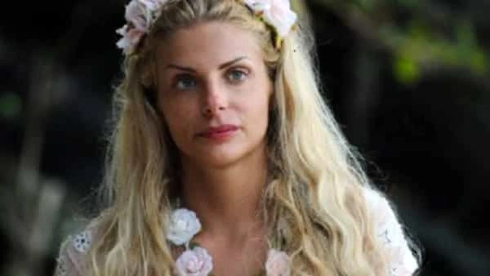 Grande Fratello Vip, l'appello di Francesca Cipriani a Ilary Blasi: "Fammi entrare, con Walter Nudo voglio..."