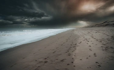 Meteo: calo drastico delle temperature, nubifragi e gradine: ecco la data