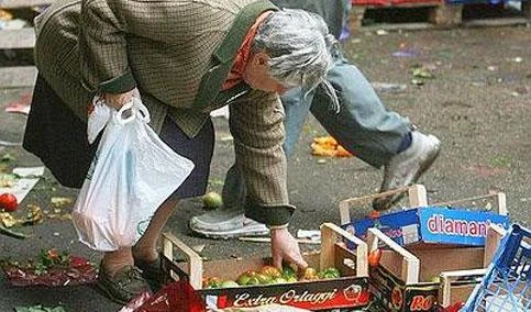 Un pensionato su due non ce la faE rinuncia a mangiare