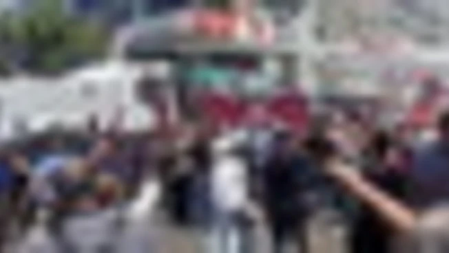 Turchia, cannoni ad acqua contro la protesta delle opposizioni