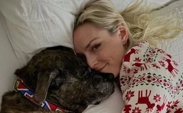 Lindsey Vonn, giorni maledetti: dopo la gamba distrutta, le muore il cane