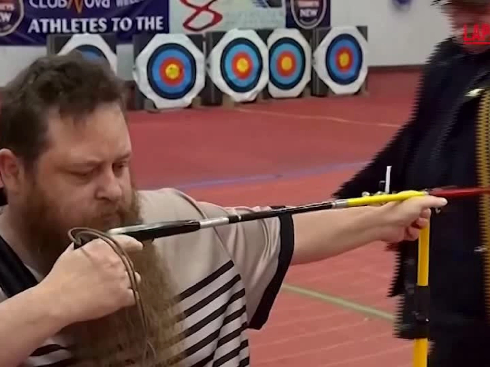 L'incredibile Griffiths: ipovedente, fenomeno del tiro con l'arco