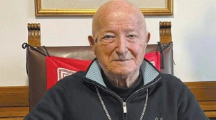 Gaetano Bonicelli, monsignore centenario: &quot;Ho lavorato con cinque Papi, con Wojtyla ci davamo del tu&quot;