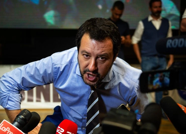 Aquarius, il ruolo di Jean-Claude Juncker: mediatore tra Salvini, Conte e il disastrato Toninelli