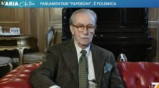 Vittorio Feltri inchioda Giuseppe Conte: "Non dico che sia un deficiente, ma..."