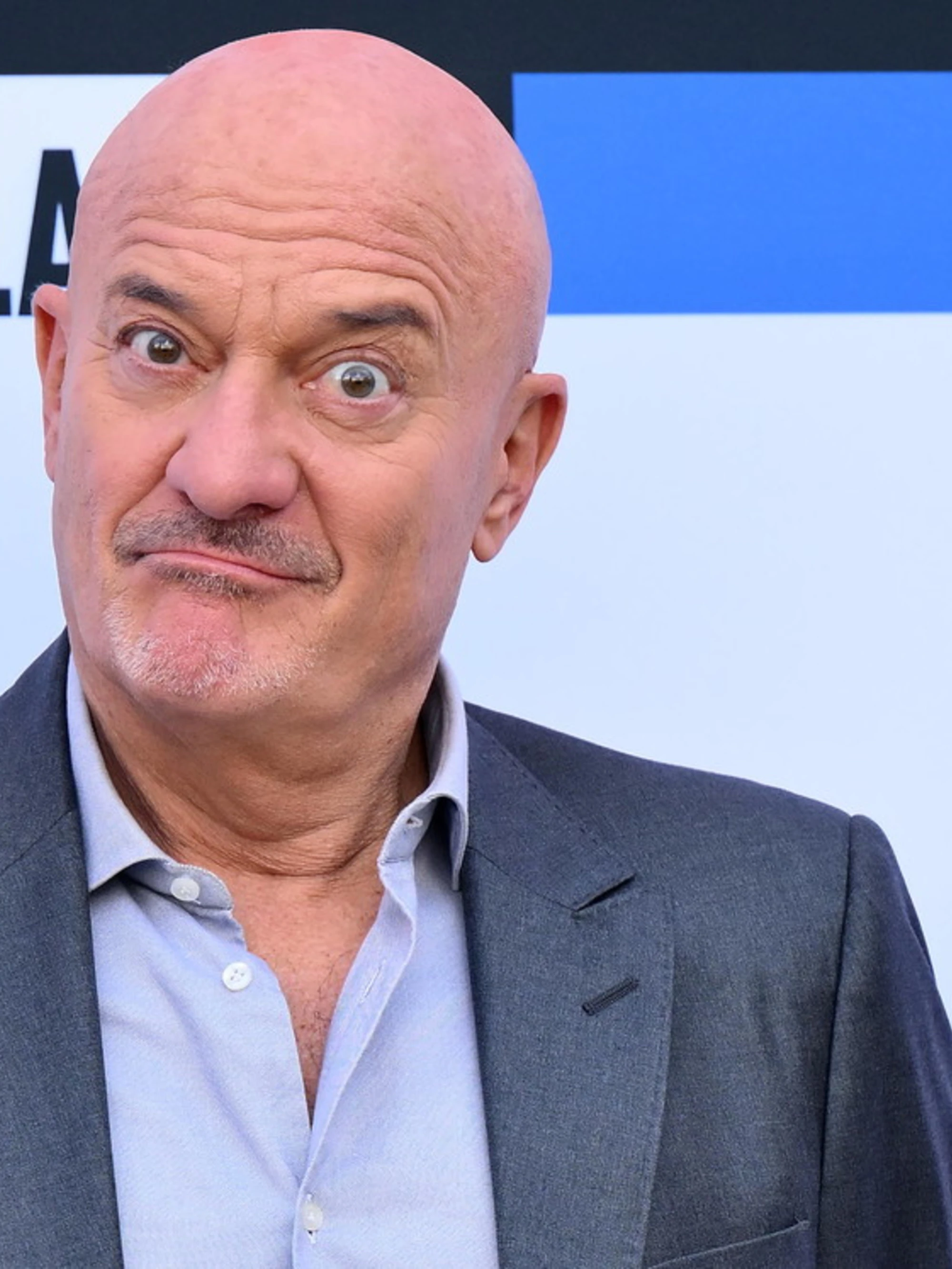 Una piazza per l'Europa, Claudio Bisio tutto da ridere: "Sono qui per i miei figli. Quando ero giovane..."