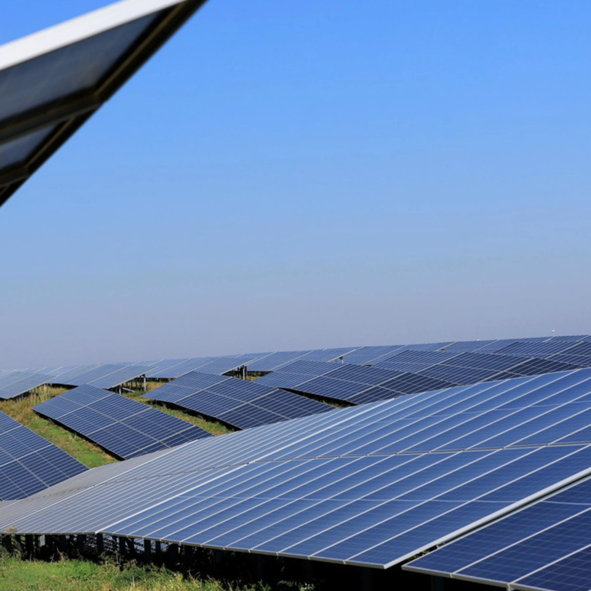 Nessuna autonomia energetica e digitale: ecco i ritardi italiani