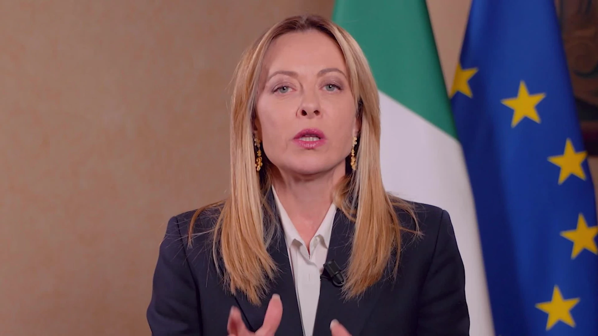 Giorgia Meloni, l'irregolare condannato 23 volte da risarcire: "Chi non vogliamo in Italia", bordata alle toghe