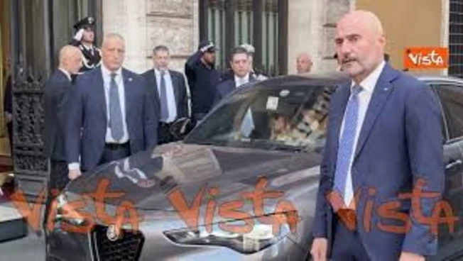 Meloni arriva al Senato per le comunicazioni in vista del Consiglio Europeo