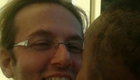 Immigrati, don Favarin, il prete "No-presepe" guadagna milioni di euro con l'accoglienza agli stranieri