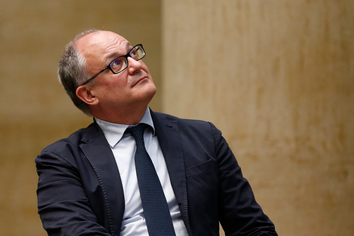 Pensioni, il nuovo governo mette le mani su Quota 100: a quanti anni ci faranno andare in pensione