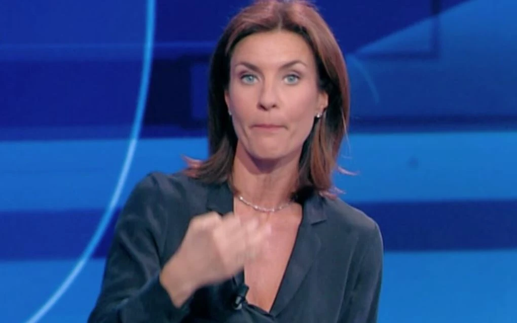 Cartabianca, Alessandra Moretti sugli immigrati: "Sbarchi e morti diminuiti grazie a Marco Minniti"